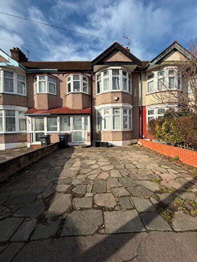 3 Bedroom Terraced House To Rent In Ilford, IG4