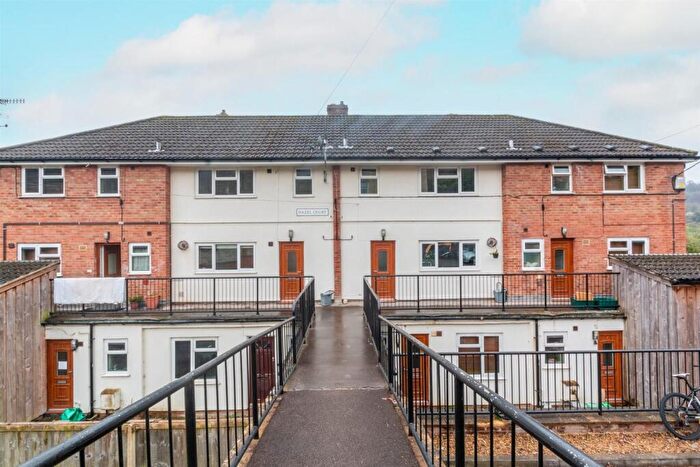 3 Bedroom Apartment To Rent In Spring Lane, Thrupp, Stroud, GL5