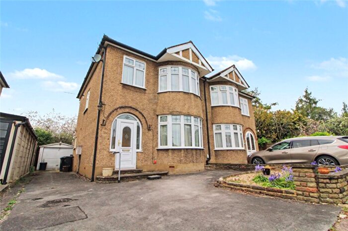 3 Bedroom Semi Detached House For Sale In Heene Road, Enfield, Middlesex, EN2