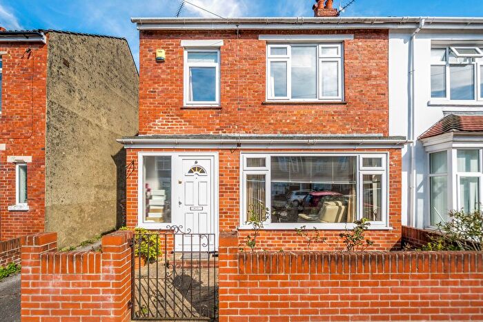 3 Bedroom Semi Detached House For Sale In Dartmouth Road, Portsmouth, Hampshire, PO3