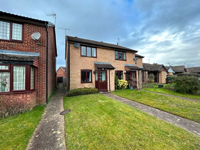 2 Bedroom Detached House To Rent In , GU4