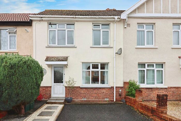 3 Bedroom Terraced House For Sale In Tenth Avenue, Bristol, BS7