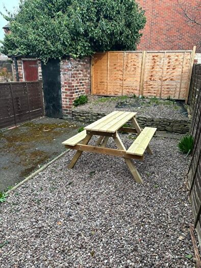 4 Bedroom House To Rent In Shoreham Street, Sheffield, S2