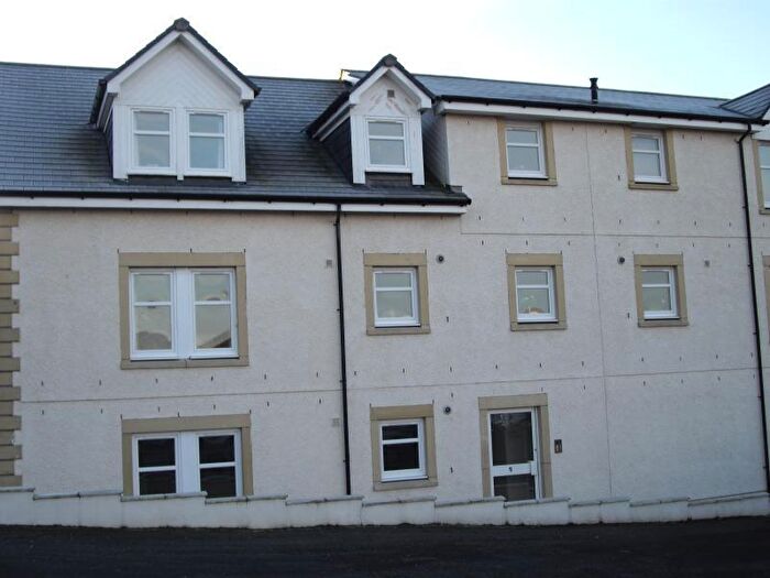 2 Bedroom Flat To Rent In Portland Place, Lanark, ML11