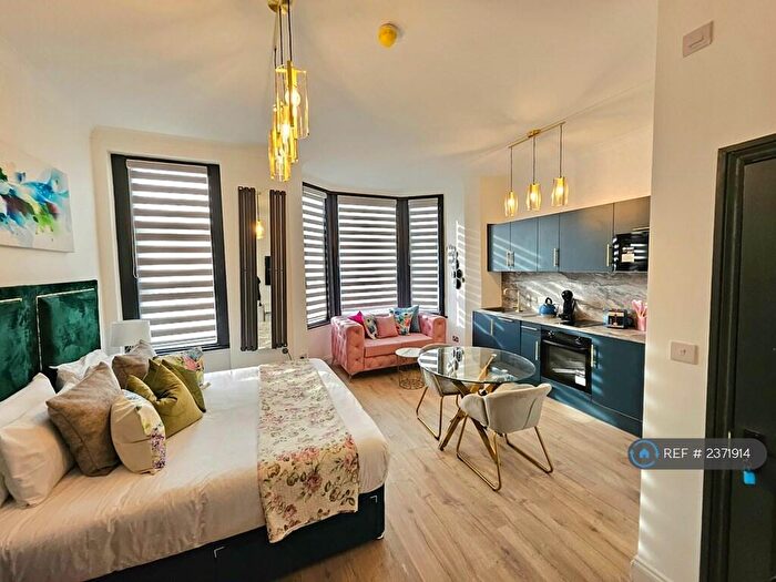 Studio To Rent In Callcott Road, London, NW6