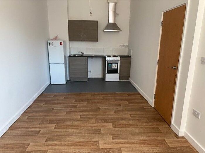 2 Bedroom Flat To Rent In Flat, Unity House, Stuart Street, Luton, LU1