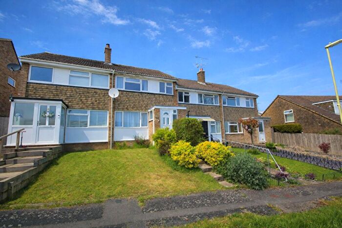 3 Bedroom Terraced House To Rent In Croft Gardens, Alton, Hampshire, GU34