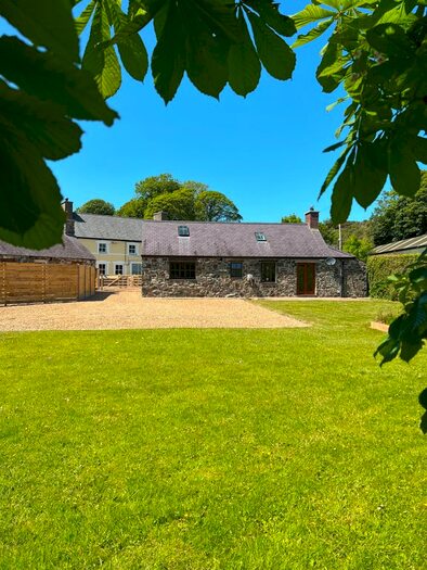 2 Bedroom Detached House To Rent In Sarn, Pwllheli, LL53