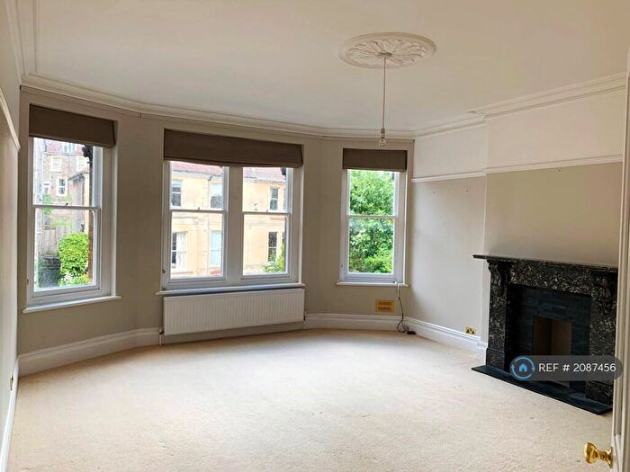 2 Bedroom Flat To Rent In Clarendon Road, Bristol, BS6