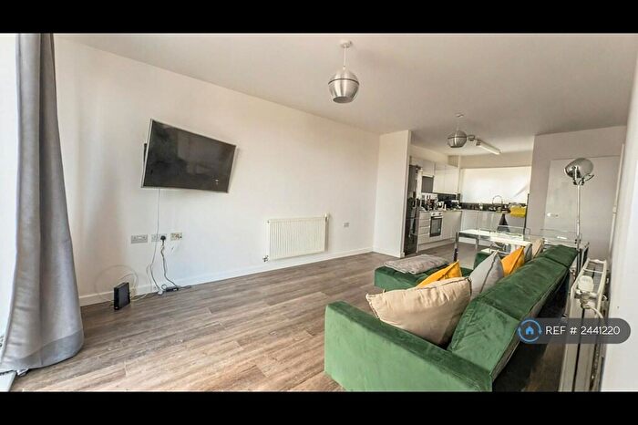1 Bedroom Flat To Rent In Barlborough Street, London, SE14
