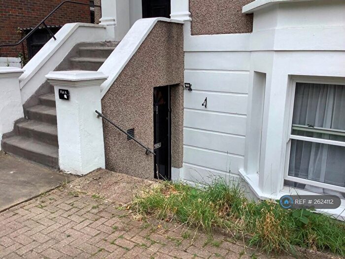 1 Bedroom Flat To Rent In Grosvenor Road, London, E11
