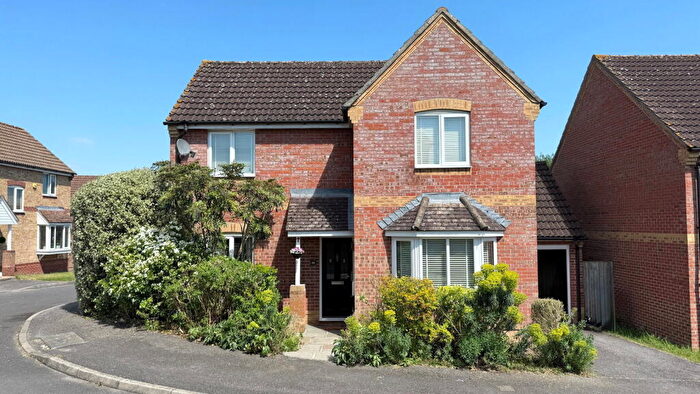 3 Bedroom Detached House For Sale In Marston Drive, Newbury, RG14