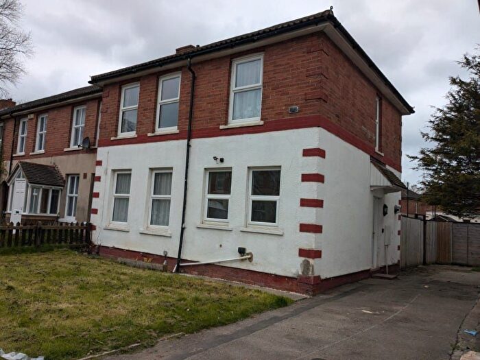 3 Bedroom Semi-Detached House To Rent In Meadowdale Close, Middlesbrough, TS2