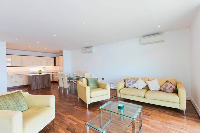 3 Bedroom Flat To Rent In Church Road, South End On Sea, SS1