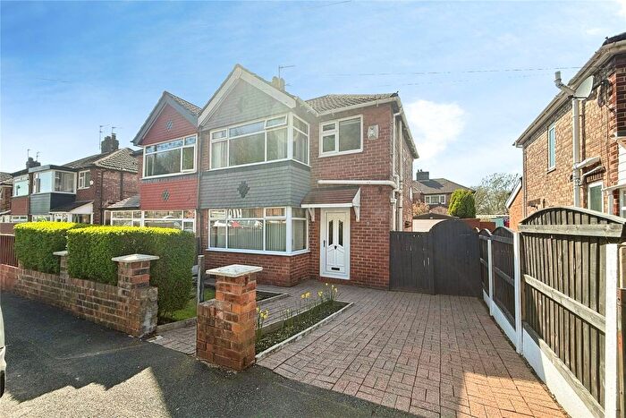 3 Bedroom Semi Detached House For Sale In Castlewood Road, Salford, Greater Manchester, M7