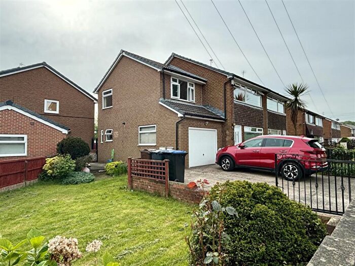 5 Bedroom Semi-Detached House For Sale In Sandringham Road, Clayton, Bradford, BD14