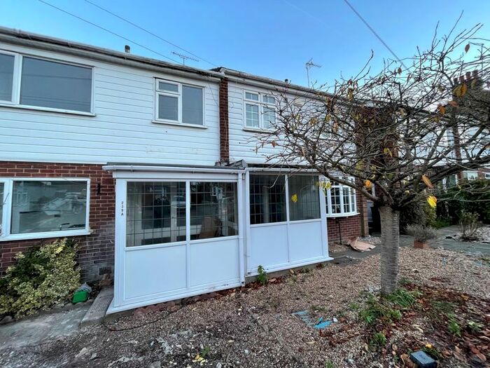 3 Bedroom Semi-Detached House To Rent In Prospect Road, Woodford Green IG8
