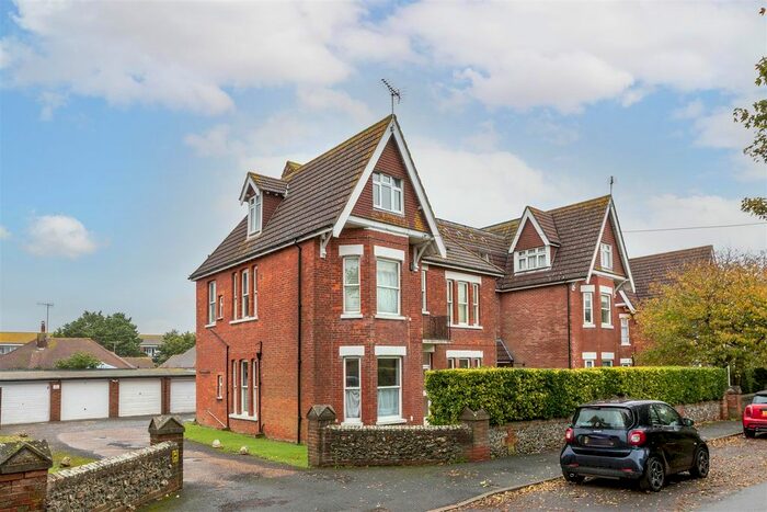 1 Bedroom Flat For Sale In Claigmar Road, Rustington, Littlehampton, BN16