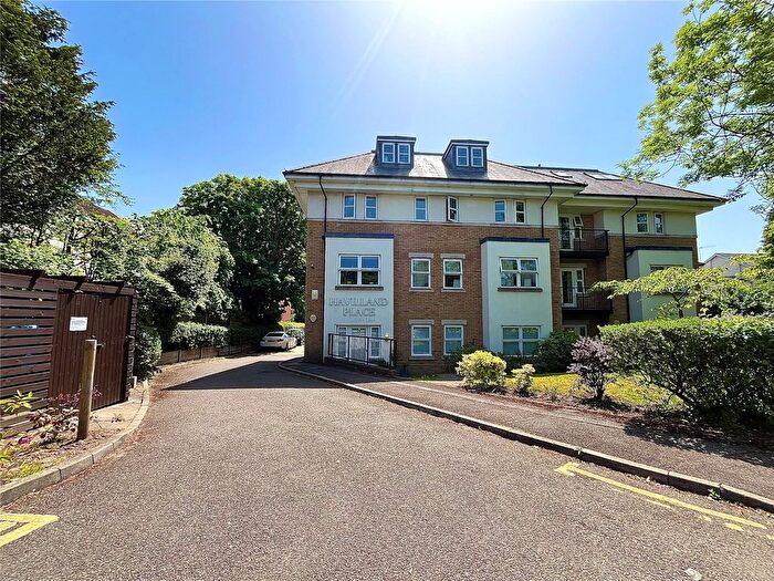 2 Bedroom Flat For Sale In Linkfield Lane, Redhill, Surrey, RH1