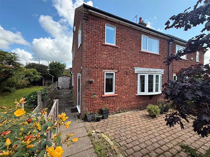 3 Bedroom Semi-Detached House To Rent In Coniston Road, Blackrod, Bolton, BL6