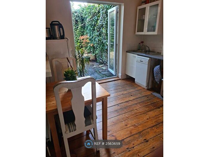 2 Bedroom Terraced House To Rent In Frederick Street, Bristol, BS4