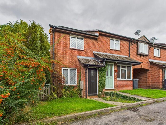 2 Bedroom Terraced House To Rent In Mortimer Gardens, Tadley, RG26