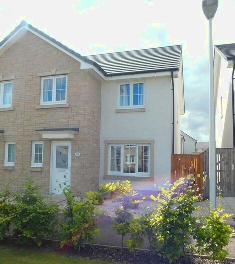 3 Bedroom Semi-Detached House To Rent In Learielaw View, Broxburn, EH52