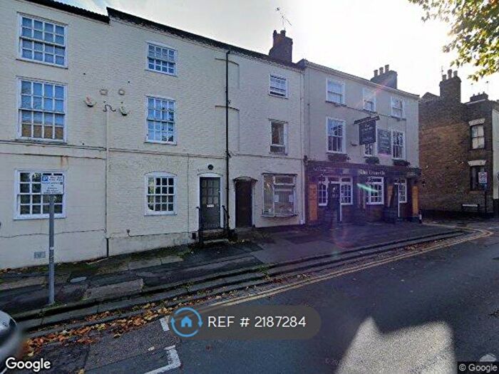 2 Bedroom Maisonette To Rent In Maidstone Road, Rochester, ME1