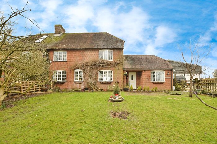 5 Bedroom Semi-Detached House For Sale In Hurst Lane, Charing Heath, Ashford, Kent, TN27