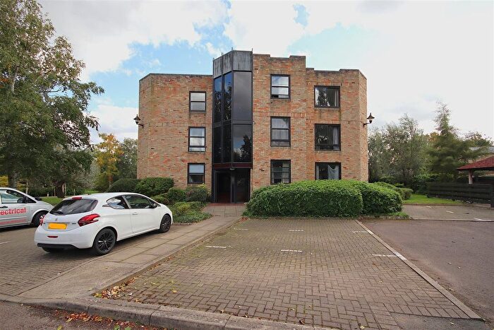 2 Bedroom Flat To Rent In Broadmeadows, Manhattan Drive, CB4