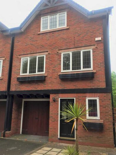4 Bedroom Town House To Rent In Stable Fold, Worsley Village, Manchester, M28