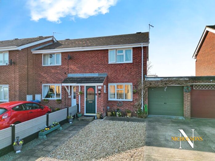 2 Bedroom Semi-Detached House To Rent In Sunningdale, Retford, Nottinghamshire, DN22