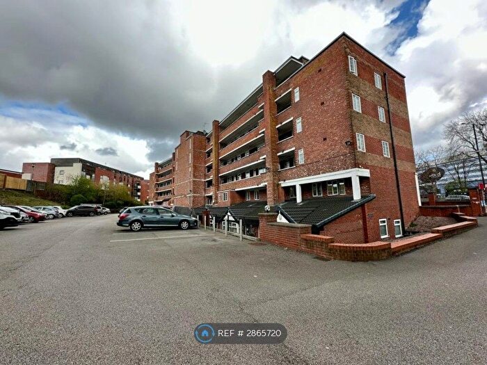1 Bedroom Flat To Rent In Parrs Wood Court, Manchester, M20