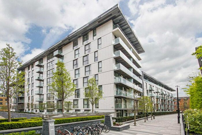 2 Bedroom Flat To Rent In Times Square, Hooper Street, E1