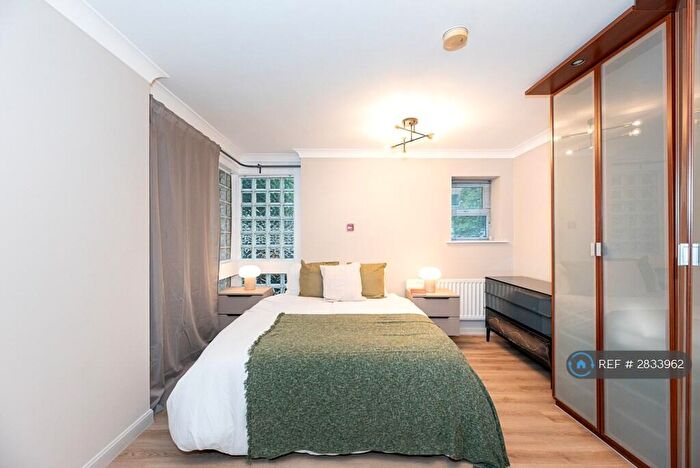 2 Bedroom Flat To Rent In Munnings House, London, E16