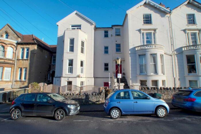 2 Bedroom Apartment To Rent In Sydenham Road, Cotham, Bristol, BS6