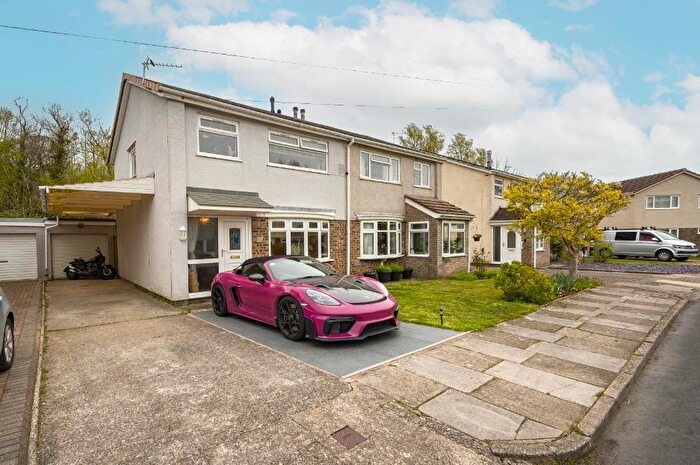 3 Bedroom Semi-Detached House For Sale In The Broad Shoard, Cowbridge, CF71