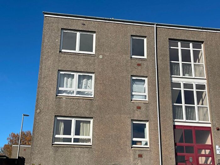 2 Bedroom Flat For Sale In Prinlaws Road, Leslie, KY6