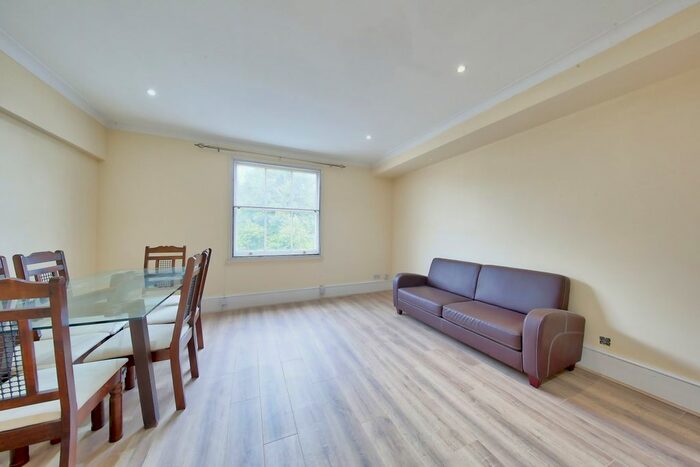 2 Bedroom Flat To Rent In Warwick Gardens, Kensington, London, W14