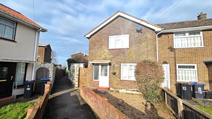 2 Bedroom End Of Terrace House To Rent In St. Gregorys Close, Deal, CT14