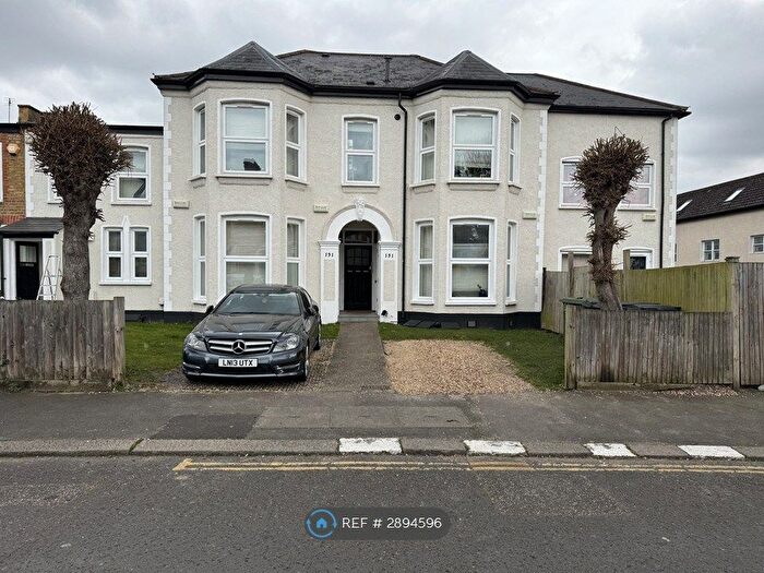 2 Bedroom Flat To Rent In Wellmeadow Road, London, SE6