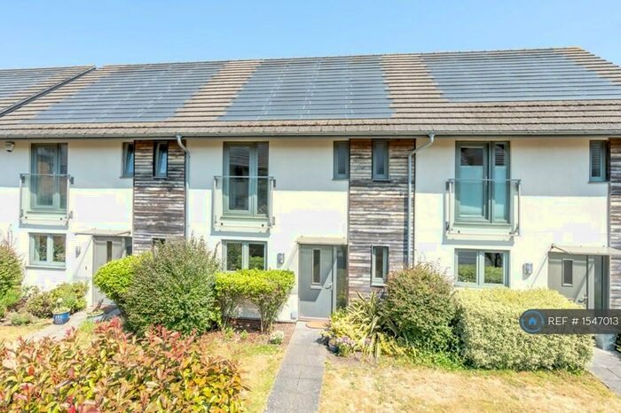 3 Bedroom Terraced House To Rent In Lloyd Road, Chichester, PO19