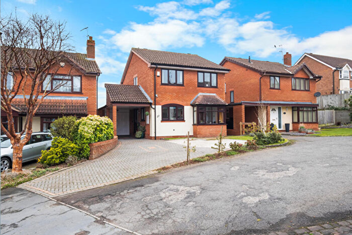 4 Bedroom Detached House For Sale In Barley Croft, Stoke Heath, Bromsgrove, B60