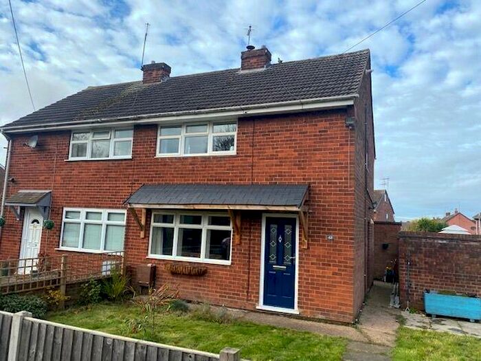 2 Bedroom House To Rent In Lister Road, Atherstone, CV9