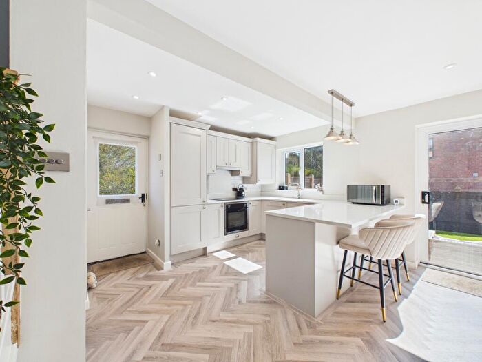 2 Bedroom Town House For Sale In Seagrave Close, Oakwood, DE21