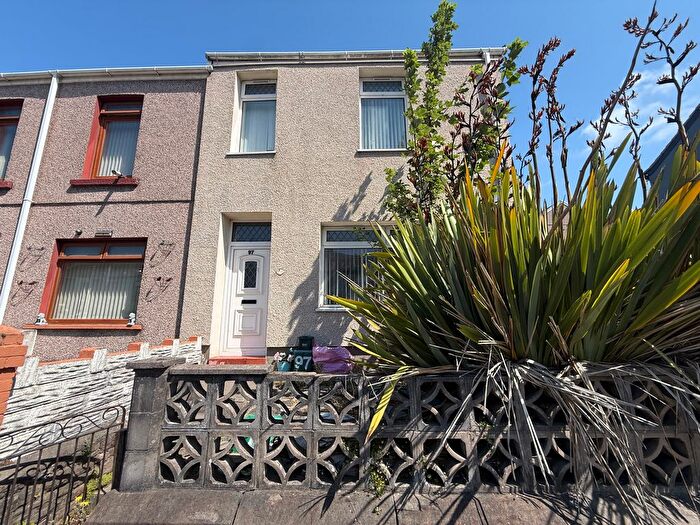 3 Bedroom End Terrace House For Sale In Port Tennant Road, Swansea, SA1