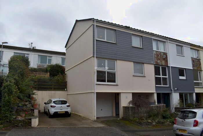 3 Bedroom Semi-Detached House To Rent In Pendennis Rise, Falmouth, TR11