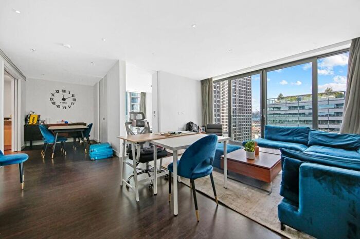 3 Bedroom Flat To Rent In Alie Street, Meranti House, E1