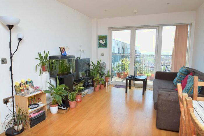 2 Bedroom Flat To Rent In Trident Point, Pinner Road, Harrow, HA1