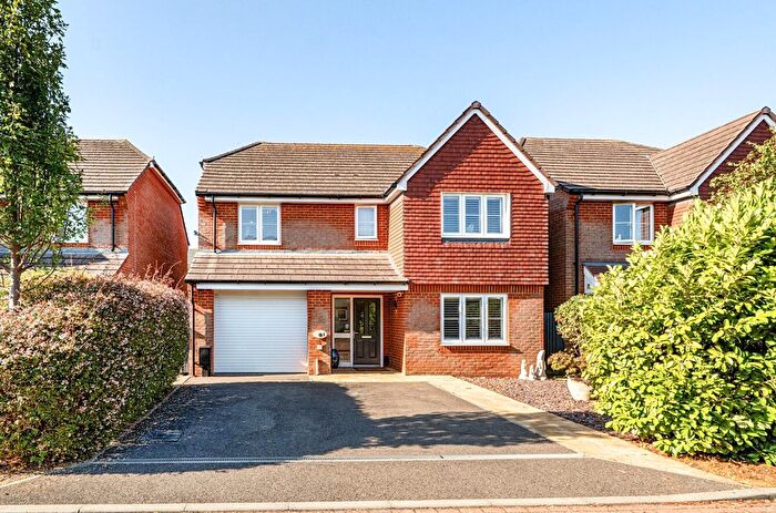 4 Bedroom Detached House For Sale In Fellows Gardens, Yapton, BN18